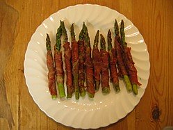 Asparagus with Serrano Ham