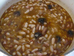 Asturian Bean Stew Using Smoked Meat
