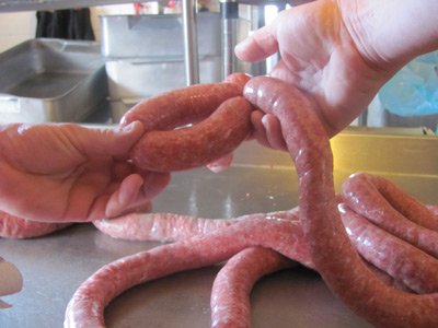 How to link sausages