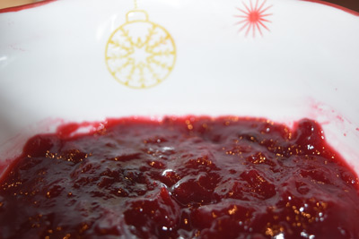 The Thanksgiving turkey deserves cranberry sauce