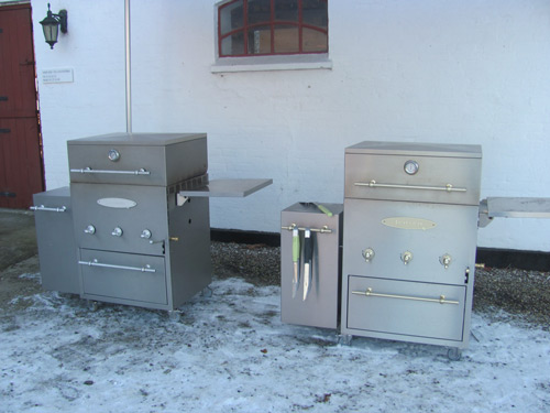 Jensen outdoor bbq grill in the snow