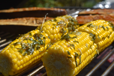 Grilled Sweetcorn With Garlic Parsley Butter